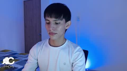 Andrew Courtz online show from April 7, 8:20 pm