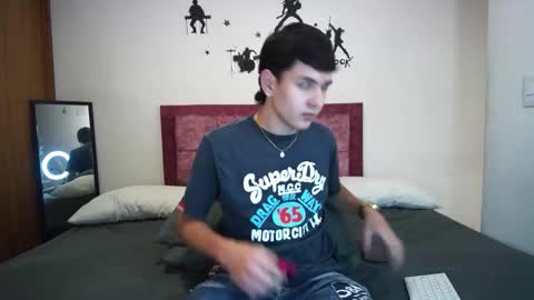 andrew restrepo online show from October 15, 8:05 pm