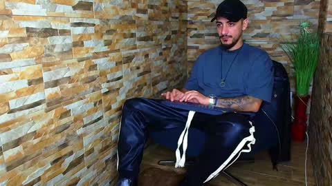 MasterRomania  online show from December 22, 4:17 am