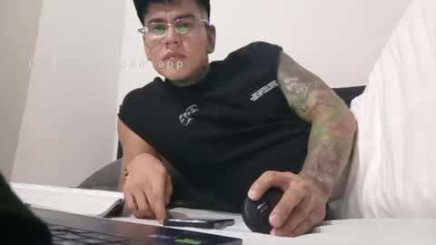 andru online show from April 26, 3:48 am