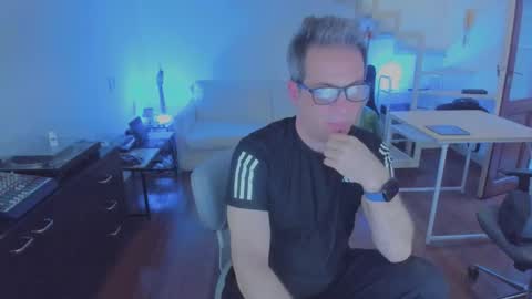 Andrew online show from November 13, 8:46 pm