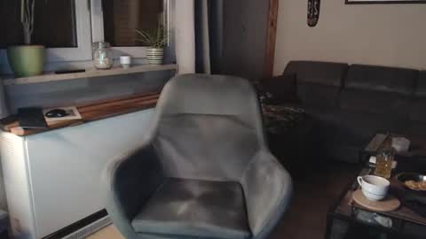 Andy online show from April 16, 11:29 pm