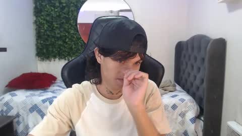 andy_dan1 online show from February 4, 2:53 pm