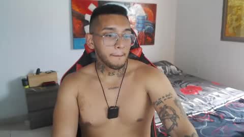 Andrs online show from April 21, 9:43 pm