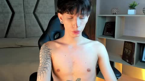 Andy online show from April 5, 11:01 pm