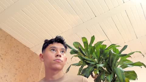 ngel Esteban  online show from February 2, 4:05 am