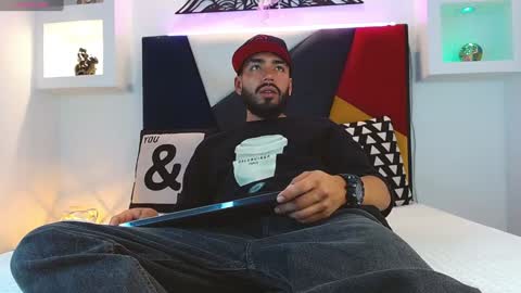 Angel online show from January 29, 3:33 am