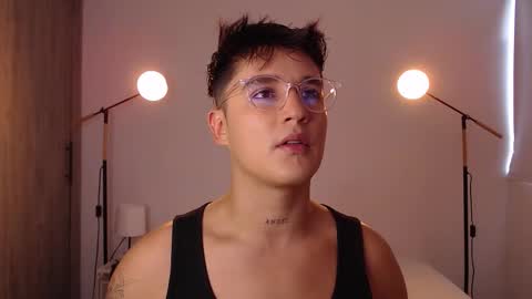 Angel online show from February 9, 7:07 pm