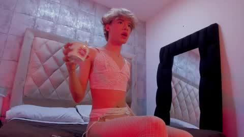 Angel Doll online show from March 1, 4:45 am