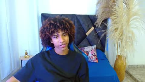 Angel online show from April 13, 8:20 pm