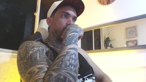 angellatino0 online show from February 28, 7:37 am