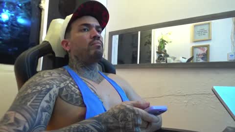 angellatino0 online show from January 25, 7:28 am