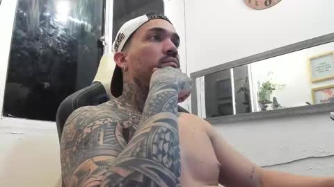 angellatino0 online show from February 10, 3:46 am