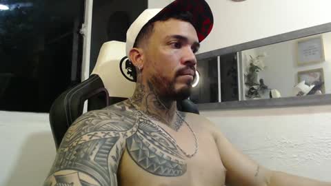 angellatino0 online show from December 9, 6:02 am