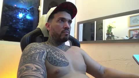 angellatino0 online show from January 12, 11:36 pm
