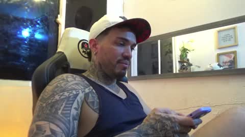 angellatino0 online show from January 22, 5:05 am