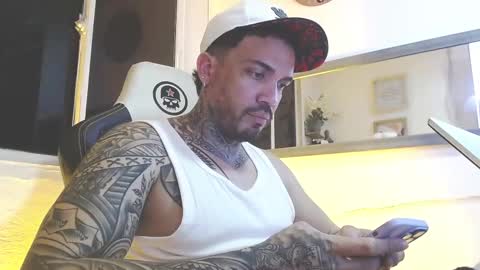 angellatino0 online show from March 8, 7:02 am