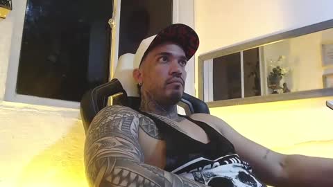 angellatino0 online show from February 22, 7:34 am