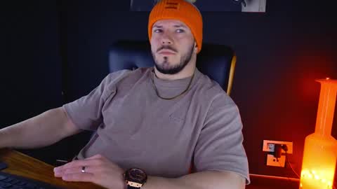 BlackWolf online show from February 2, 6:48 am