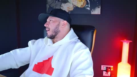 BlackWolf online show from December 6, 4:06 pm