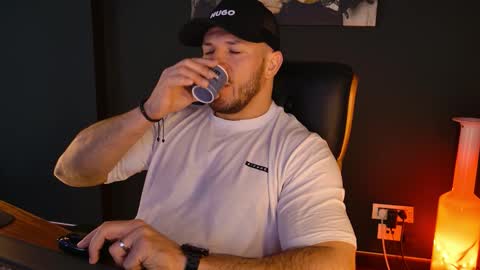 BlackWolf online show from December 21, 8:22 am