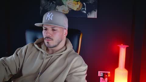 BlackWolf online show from December 10, 3:55 pm