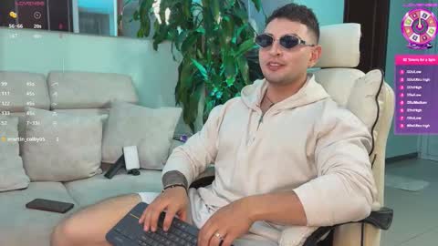 Angelo Ferro online show from March 10, 3:56 am