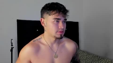 Angel Fox online show from January 13, 9:30 pm