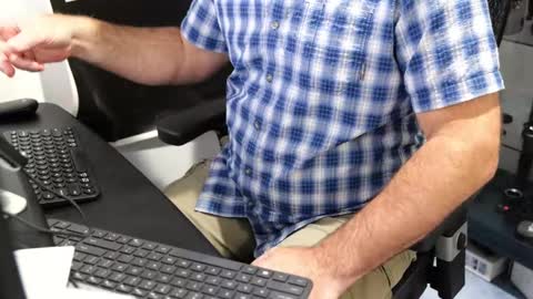 D online show from October 1, 1:15 pm