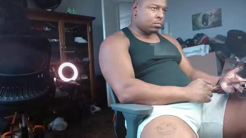 anthonyscreet online show from April 1, 8:39 pm