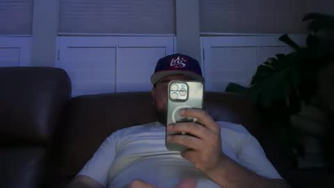 anthoss22 online show from March 21, 5:33 am