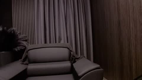 HI My name is Antonio online show from February 20, 7:59 pm