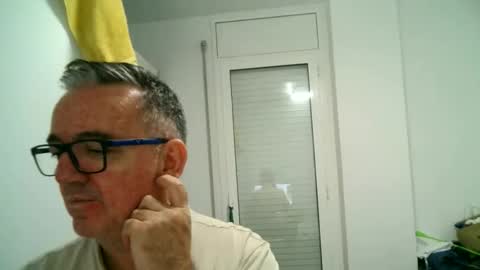 furry bear online show from October 19, 9:51 pm