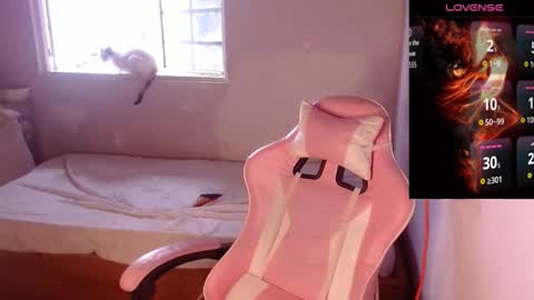 Andres online show from January 18, 8:00 pm