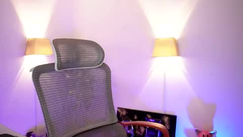 insta appolo master online show from April 18, 4:25 am