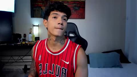 aress444 online show from December 22, 11:35 pm