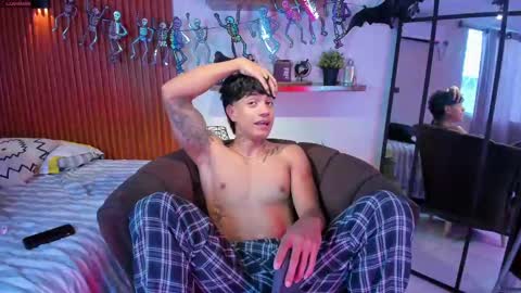 Snapshot of aress444 chatting on October 12, 1:05 pm aress444 online show from October 12, 1:05 pm