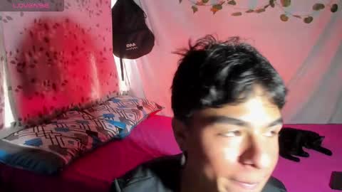 ariel_adan online show from January 15, 5:37 pm