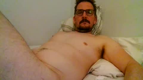 ariparikrigsmann online show from January 3, 11:33 pm