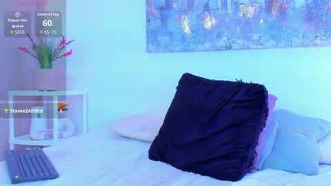   online show from April 7, 7:08 am