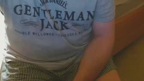 Snapshot of arnie12 chatting on October 19, 11:02 am Arnie  online show from October 19, 11:02 am