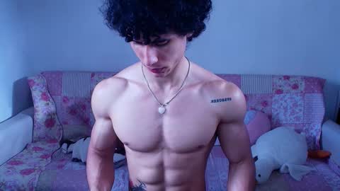 arnold black online show from February 10, 7:49 pm