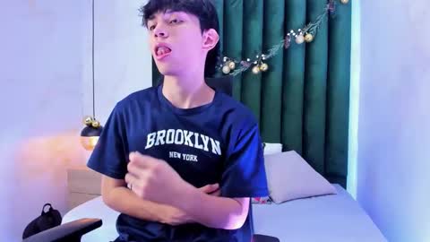 Aron online show from December 21, 3:14 am