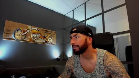 AronGrant online show from March 10, 8:28 am