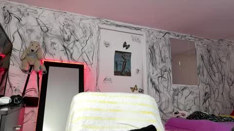   online show from January 27, 7:24 pm