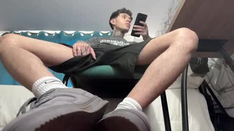   online show from December 18, 10:40 am