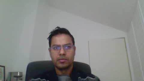 asharma1984xyz online show from April 13, 6:03 am