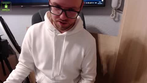 Ash online show from January 15, 12:15 pm