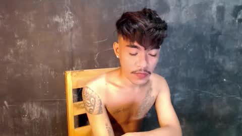 Snapshot of asian_kimxxx chatting on October 22, 3:27 pm don online show from October 22, 3:27 pm
