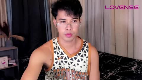 asiancum_peter online show from June 1, 2:56 am